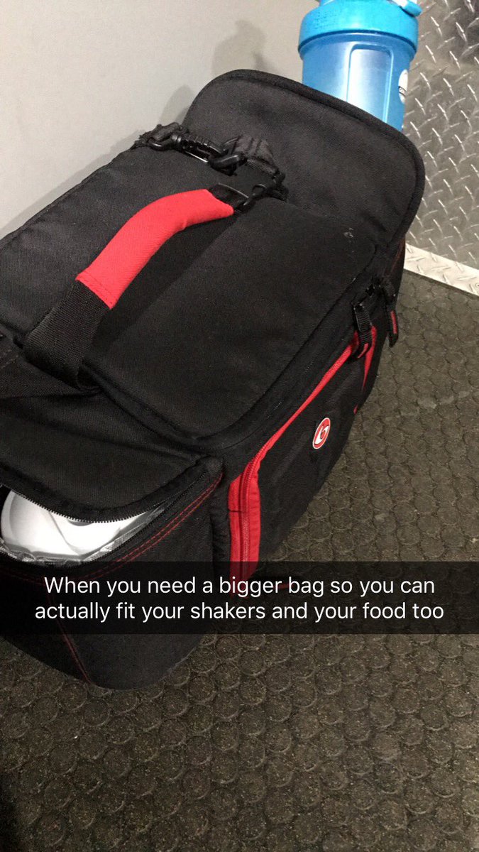 mr_chk_nschnitz's tweet photo. #broproblems #food #sixpackbags #shakercups #powerliftingdiet https://t.co/0QQ7tesJ6Y