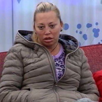 Rajetx's tweet photo. Empiezan la gala con vídeos de Terelu cocinando, parece que se han propuesto tener menos audiencia cada semana. #Gala3GHVIP5 https://t.co/KDBXpVZwRa