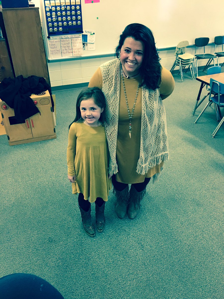 mpcteamcheer's tweet photo. #twining  @Cotiqueshop https://t.co/4FQq3Zt2WA