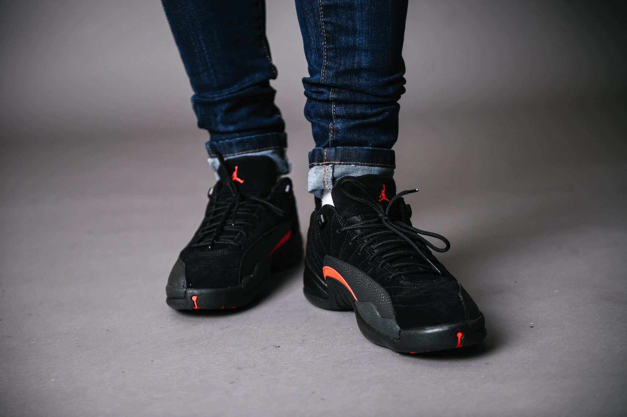 Jordan 12 max orange on feet on sale