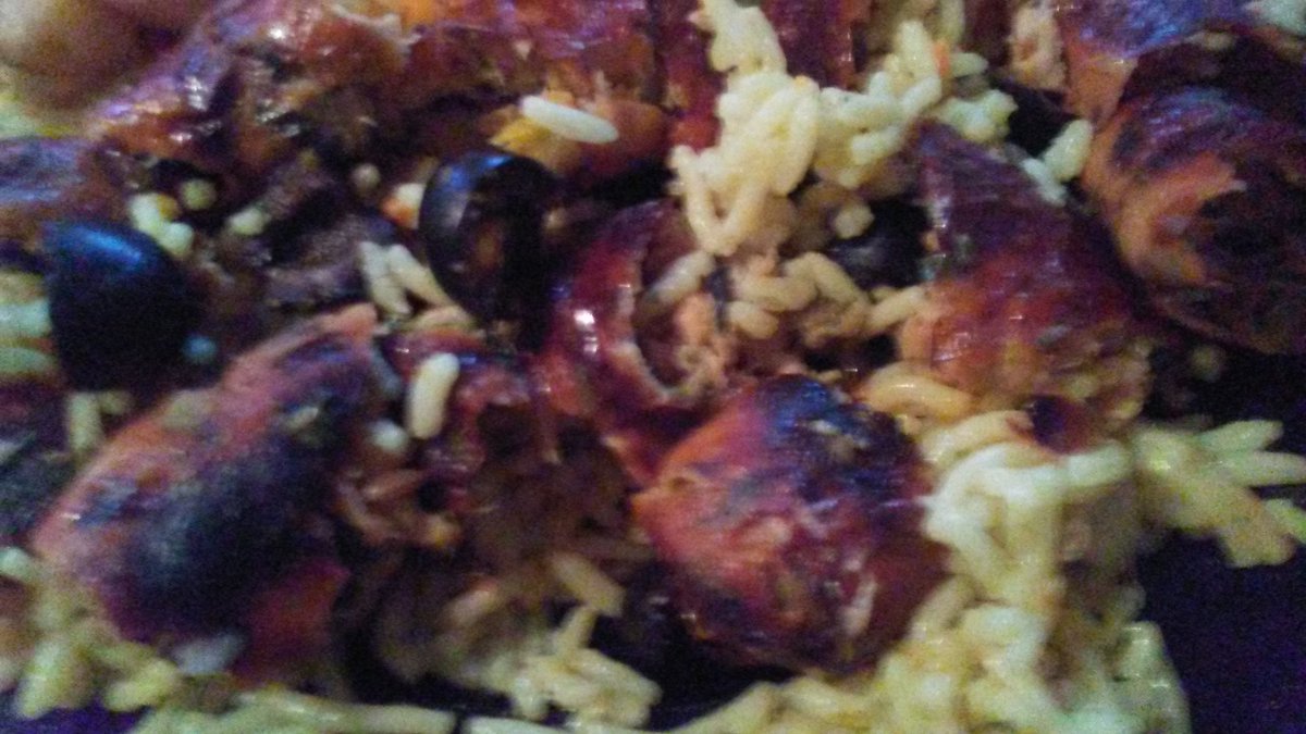 DoreneShaver1's tweet photo. Yummy #homecooked #meal #healthy n #yummy #delich #vegetables n #chicken #spinach #sausages #broccoli #rice #butternutsquash #turnip😋😋😍💪👐 https://t.co/uNpcpF2JLA