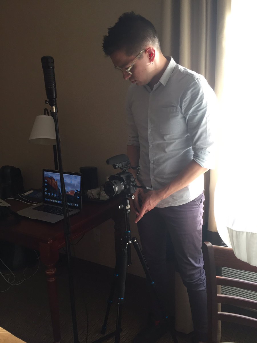 Maniacal4's tweet photo. #HotelJam in progress #warrensburg #missouri #maniacal4 #CAMartists https://t.co/TeMcIMZ6Xg