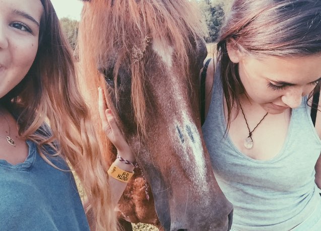 _g0odvibes's tweet photo. Happy b-day Thea ily. Always remember: they hate us cause they anus! https://t.co/RN63pXPFNY