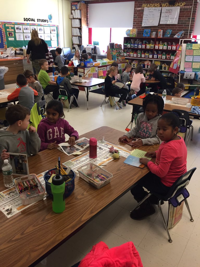 WOSnews's tweet image. #mrslukeWOS and #mrsyelinWOS&apos; classes came together to share all the ways they got &quot;super smart about nonfiction topics&quot; @TCRWP #RUIS