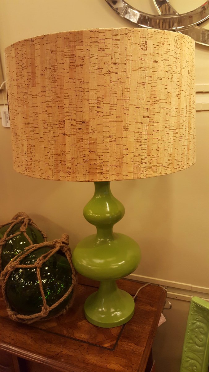 lightng_concept's tweet photo. @pantone color of the year greenery looks great in home decor pieces.  #styleconcepts #coloroftheyear https://t.co/MhDnmXp6P6