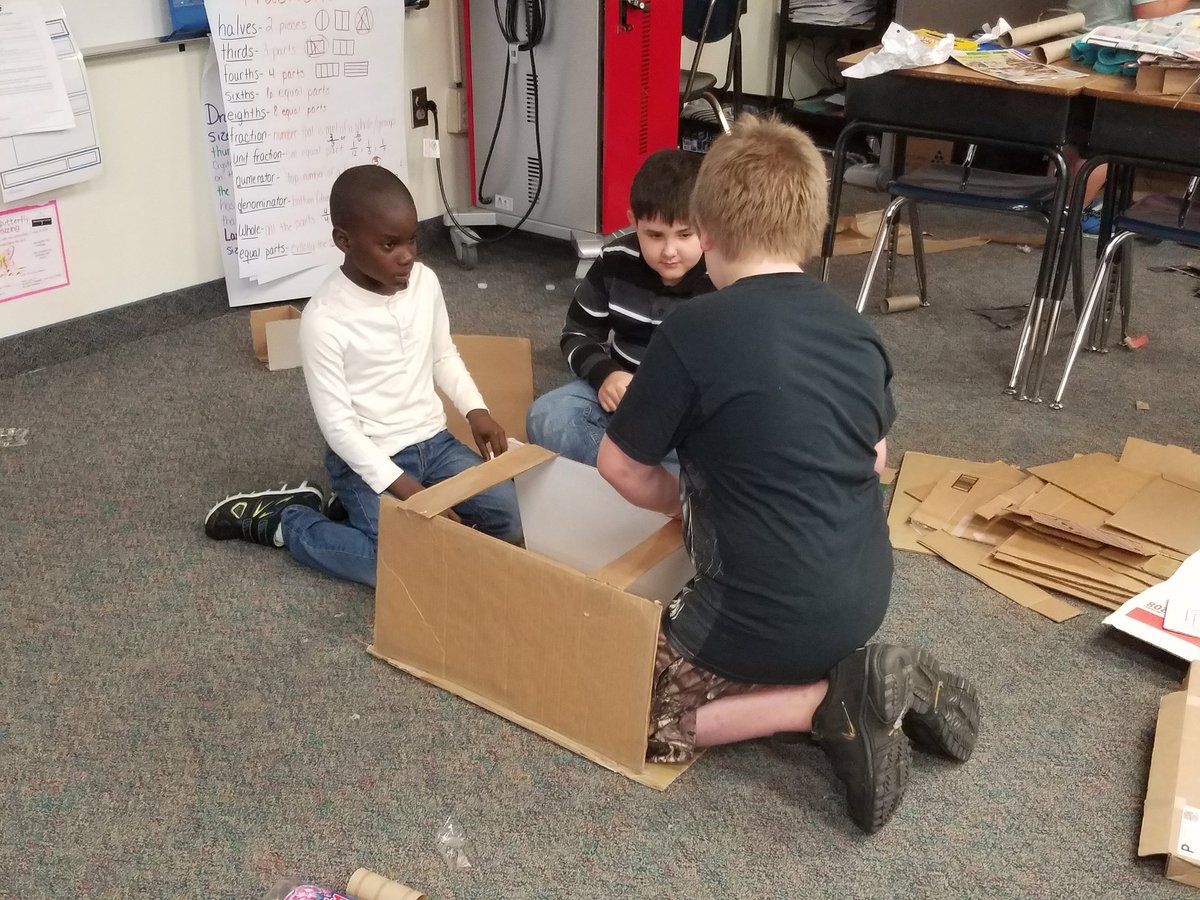 MrsMiller22's tweet photo. @CRPSbearcubs. Excited for tonight's Cardboard Challenge at CRPS. We have some great engineers at our school. #bearcubsroar https://t.co/aPCYxHSLmV