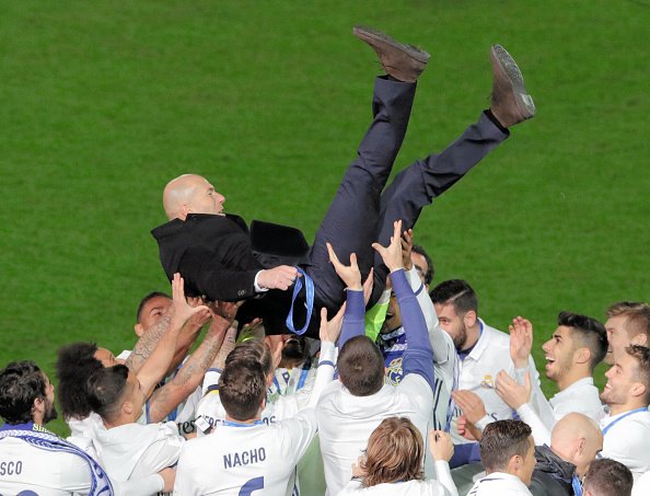 OptaJose's tweet photo. 40 - Real Madrid have surpassed the best ever unbeaten run by a La Liga side in all competitions (30W 10D). Legend https://t.co/Gj3hQYlxG7