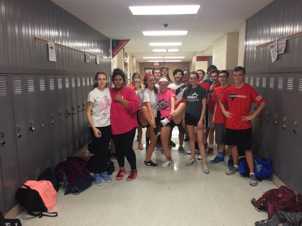 TennisOakHills's tweet photo. Tennis program got it done today at conditioning. #MileLongHallway #SpringIsSoon https://t.co/tlKbRJPSS5