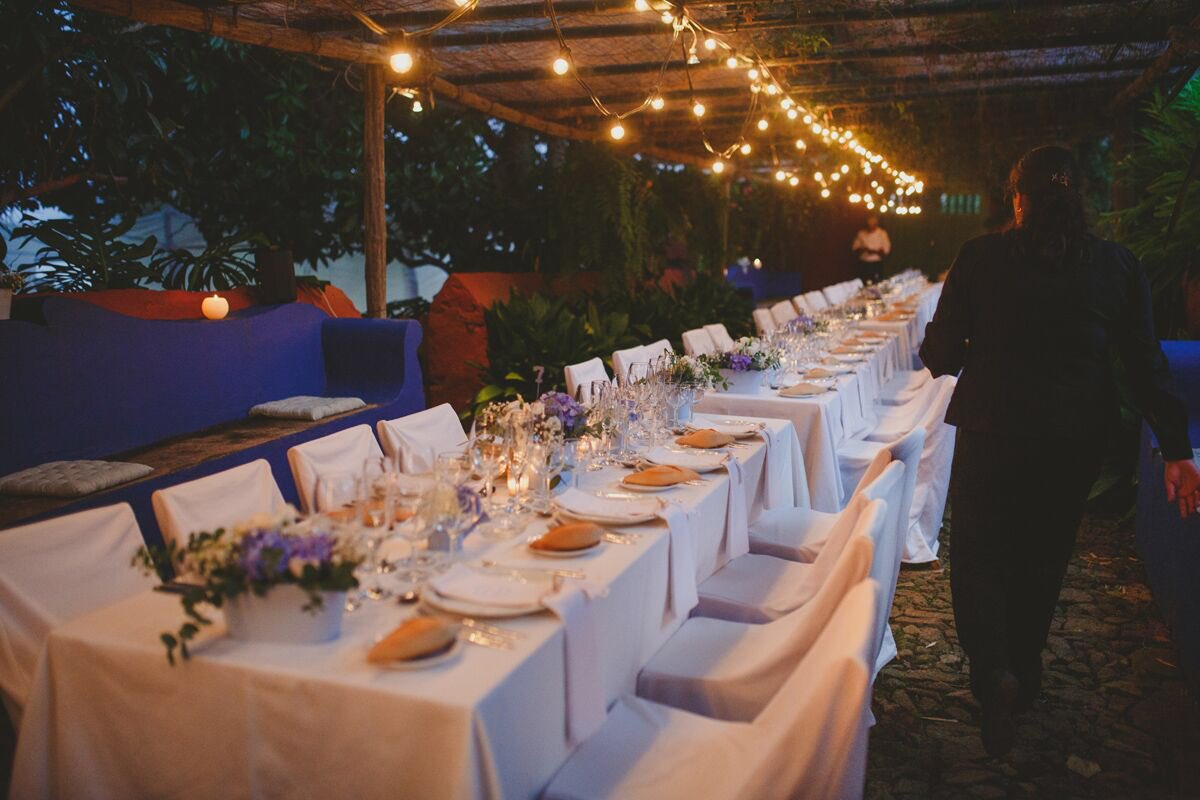 Luces, flores de mundo, mucha vela y sobre todo #purelove.                           #dbodas2015 #TBT