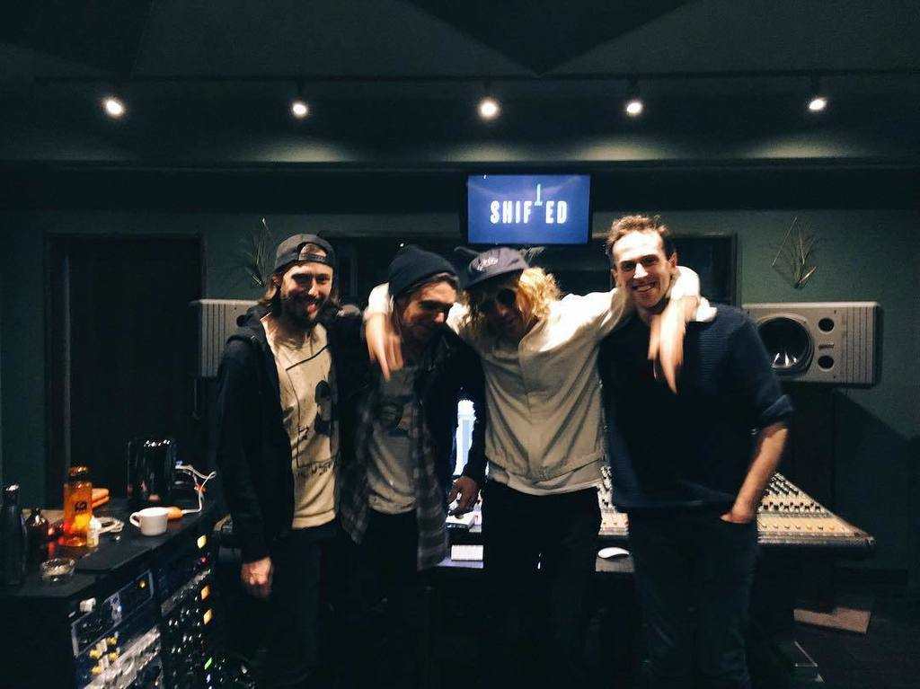 walkingshapes's tweet photo. Drum daze w/ the boys in the newest haunt @shiftedrecording https://t.co/SOsQgPC9yK