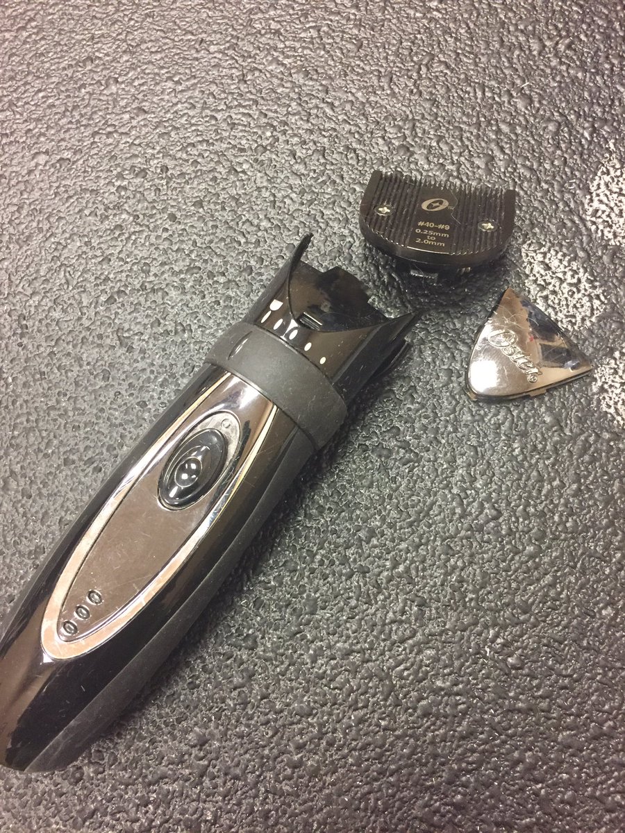 londondoghouse's tweet photo. Worst Oster pet clippers yet! What a waste of money!! #oster #osterpro Osterpro?? More like Osterpoo. #badclippers https://t.co/Vb2UbXhO7P