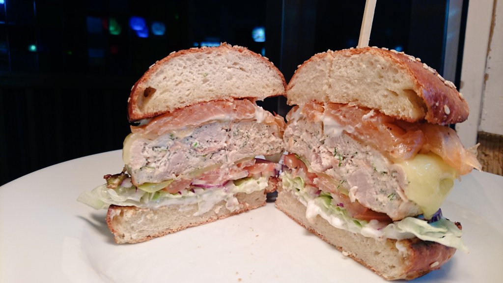 francosfishbar's tweet photo. Just look at them layers :-D https://t.co/AO0mOQeJoM