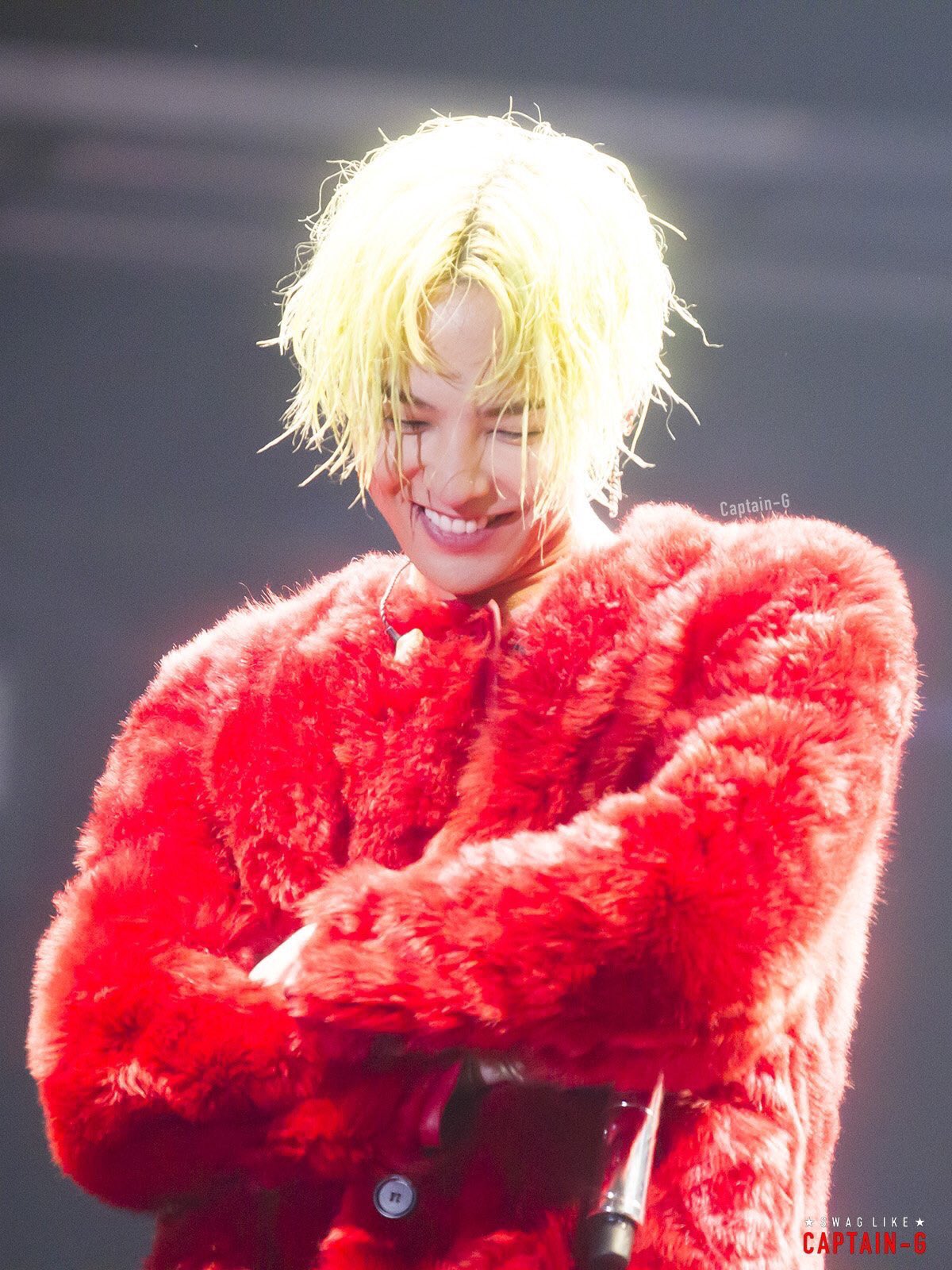 H Twitter પર 今日の夢最高すぎた Bigbangのメンバーと一緒にご飯食べてて隣の席がじよんで友達がじよんにほのかジヨン さんのこと好きなんですよって言っちゃってそしたらチャラいけど笑顔でキスしてきたって夢見た ジヨンってちゃらそうだけど笑顔可愛いし真顔