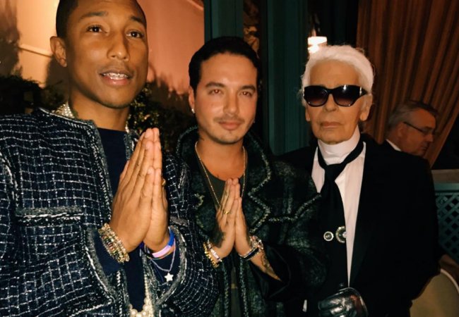 BlurMag's tweet photo. #JBalvin será primer embajador latino en Semana de #Moda masculina de #NY https://t.co/odwpw78hFh #NYFWM #famosos https://t.co/7LkpV3NI5f