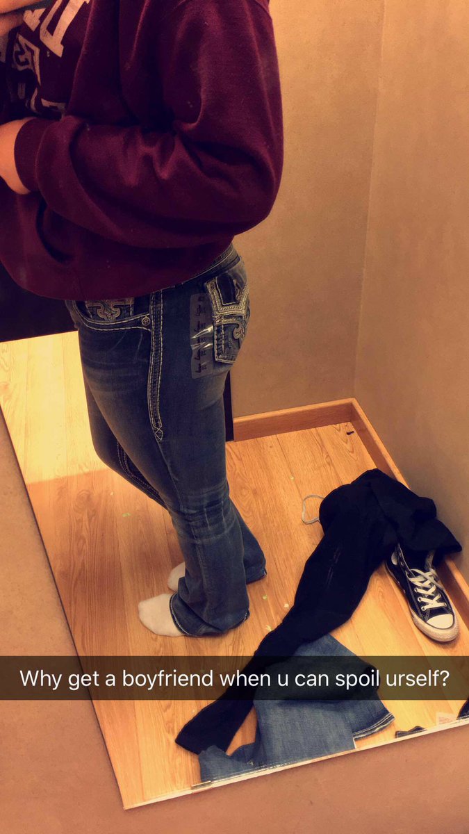 Why get a boyfriend when you can spoil yourself? 😋