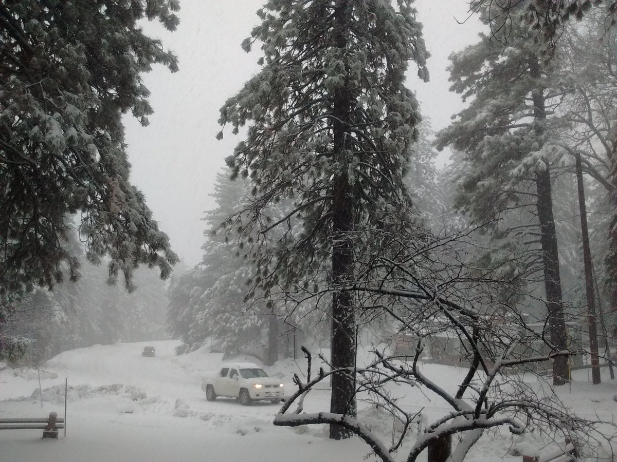ArrowheadLake's tweet photo. #Paradise 6200 feet
#Snow #RoadTrips
#Weekend #GetAways
#Travel #Vacation #Live
#SoCal #Mountains
🔗https://t.co/LZIRsxWCTY https://t.co/SxmOlwpSQW