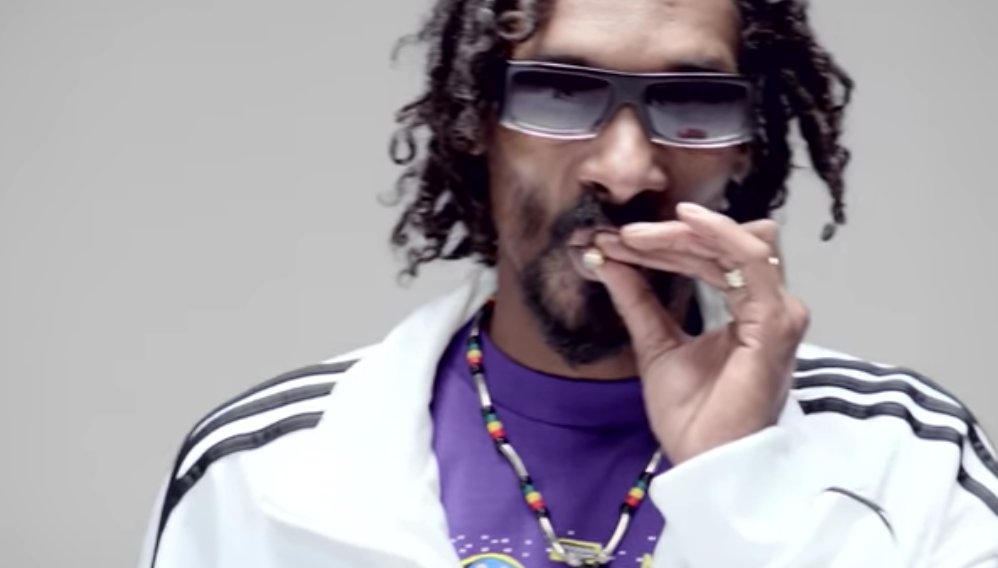dancingastro's tweet photo. .@SnoopDogg just released an EDM track on @Armada Records with @jackygreco, @arlissaxx, and @JakkCity https://t.co/AXc4CwyzGm https://t.co/n2GQztzh8J