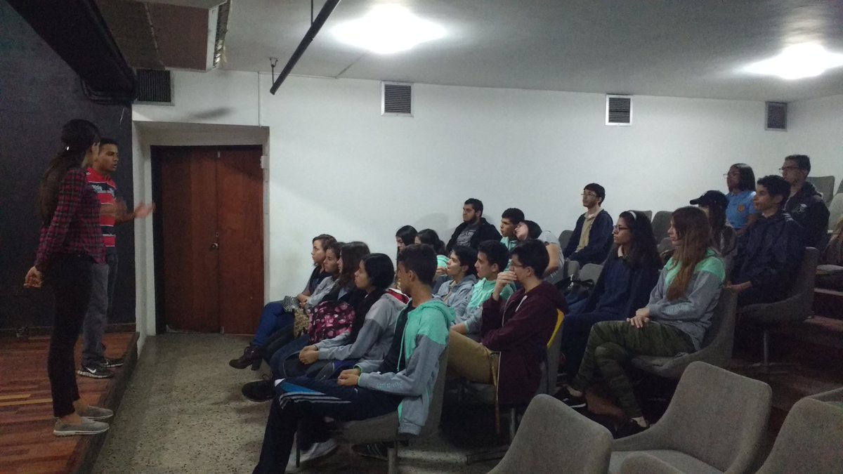 _UDES_'s tweet image. ¡Nuestra Primera Práctica del 2017! Iniciamos con mucha energía para este nuevo año #Udes #Udesmun #RumboAUdesmun2017 #MUN