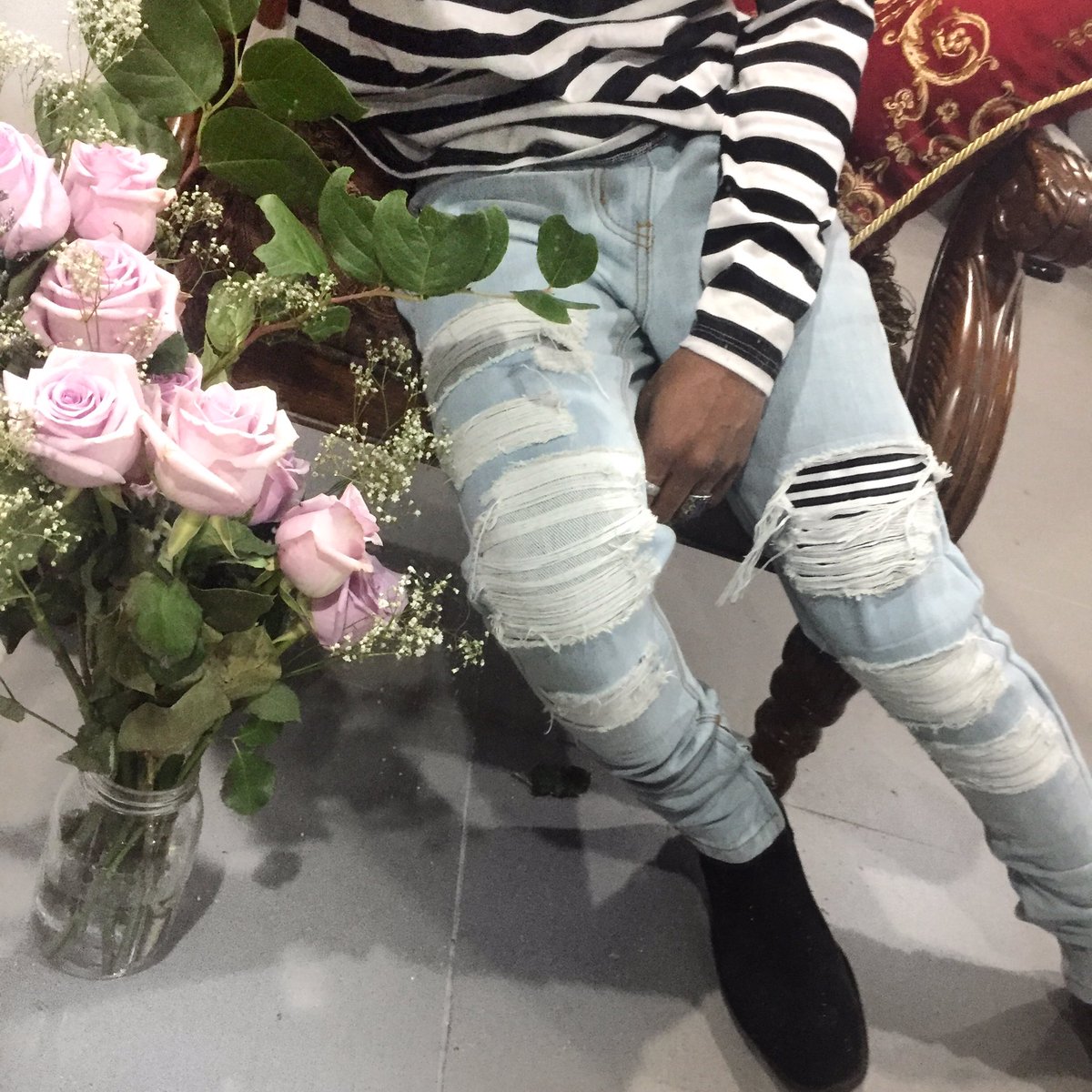whoisseance's tweet photo. New denim later this month📍 https://t.co/Av6i1vKvrP