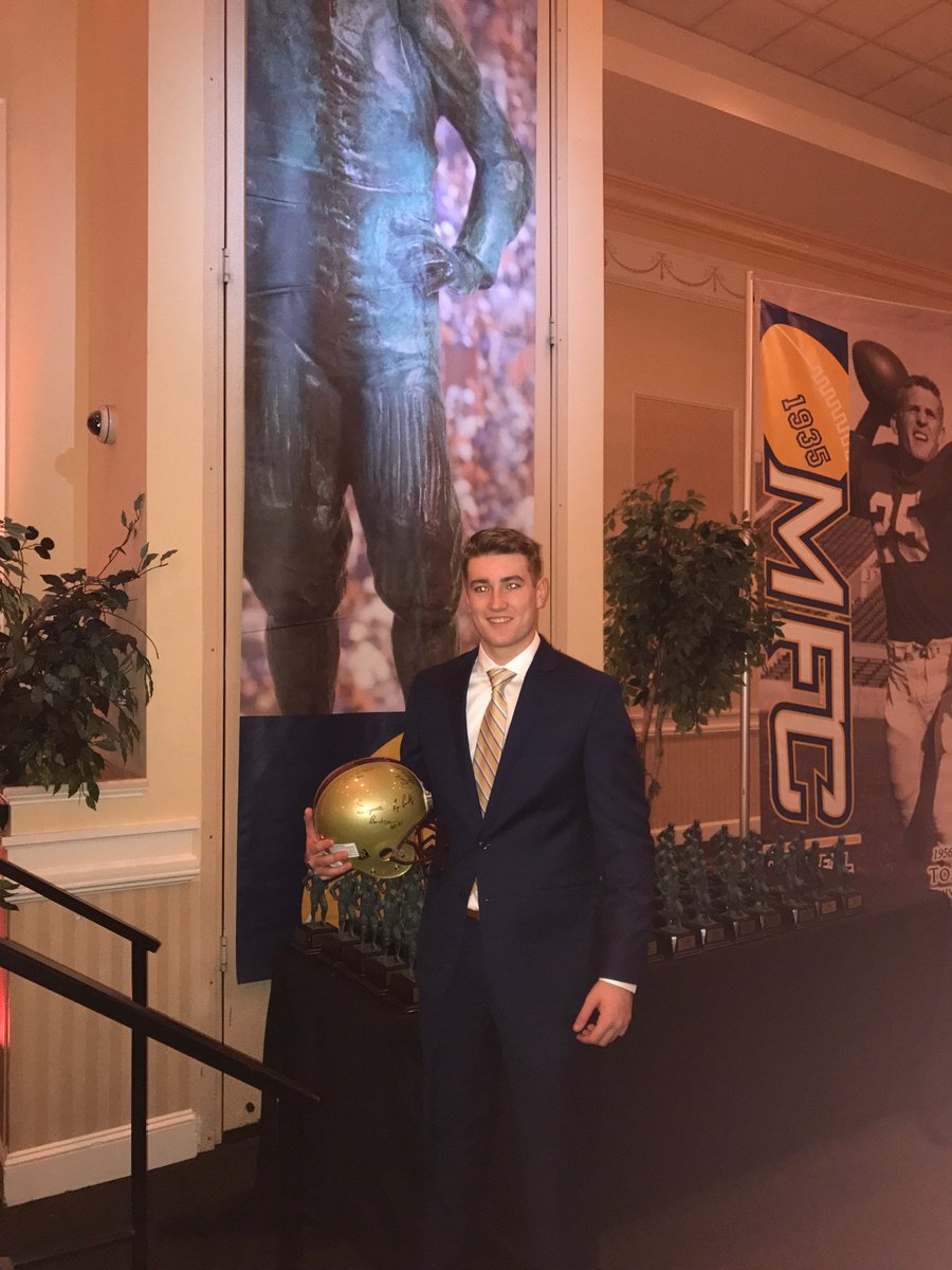 ZephyrsFootball's tweet image. A lot of great Zephyrs on this helmet. #MFC2016 #zephyrproud