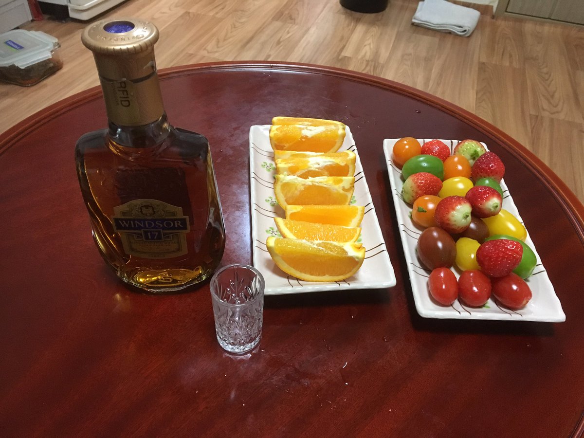 CowxlO2's tweet image. 혼술이 요즘엔 유행이래요 ㅋ