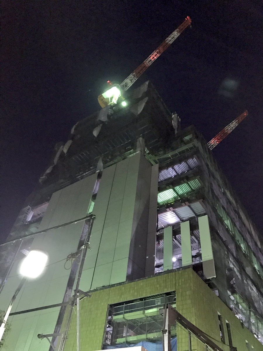 orchestrarenmei's tweet photo. 建設中の新しい日本青年館を見てきました。写真では伝わりませんが目の前に来ると想像以上に大きいです。12月末に行われるオケフェスは新青年館で皆様をお迎えすることになります。シビックほどのキャパはありませんが、この施設でどんなオケフェスが出来るかを模索していきますヽ(•̀ω•́ )ゝ https://t.co/6CG8Bseurz