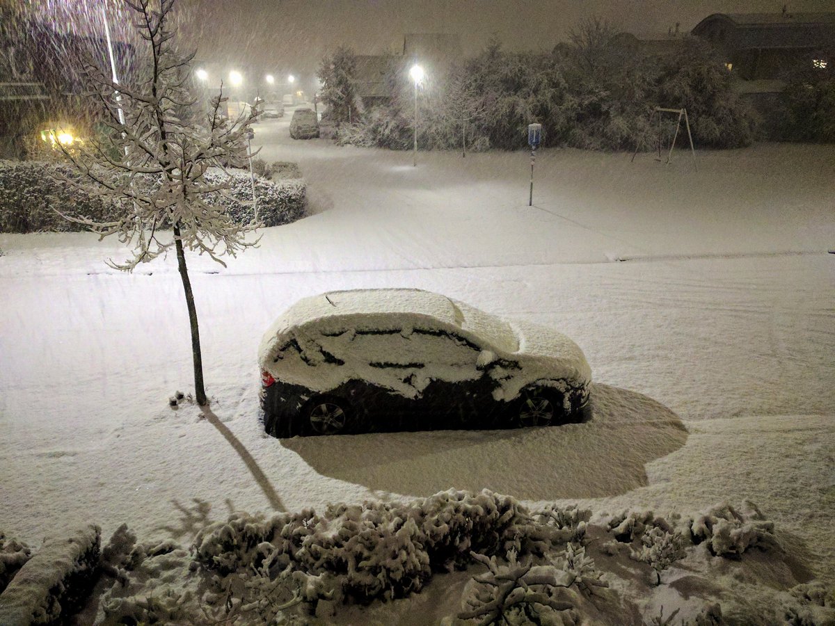 marcodavids's tweet photo. #sneeuw #arnhen https://t.co/t94NvcV6a8