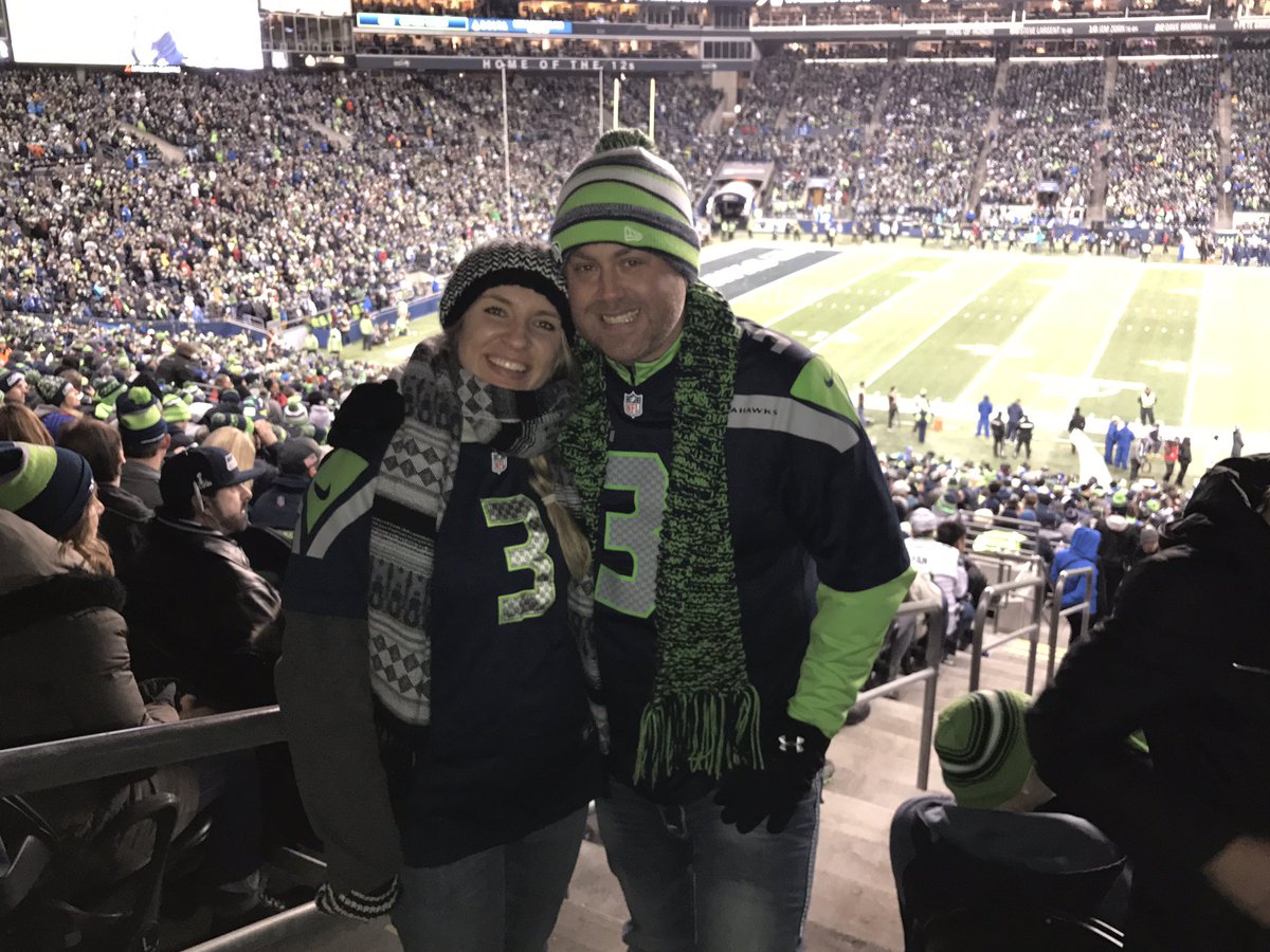 TheDavidDean's tweet photo. @LWillson_82 Alllllll my Seahawks gear. Hahahah all day every day!!!!! #CTLSeahawks #CONTEST https://t.co/RCvyBp60DB