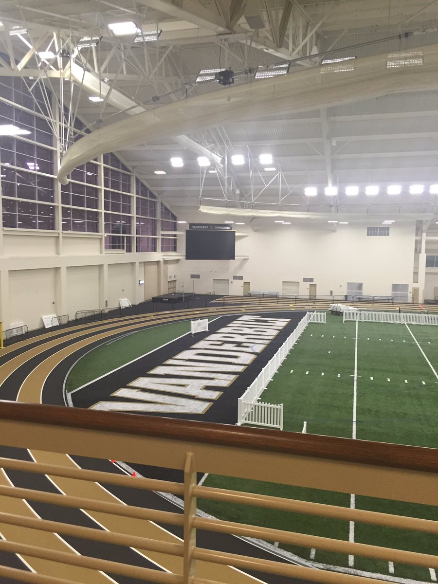 b3r_sports's tweet photo. Office for the next two days #timerlife @milesplit @tnmilesplit https://t.co/usPMTBMYrD