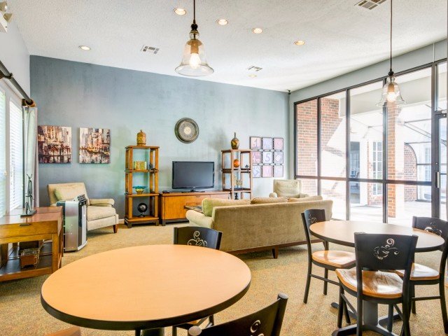 BellemeadeFrms's tweet photo. Conveniently pay rent or request maintenance online through our Resident Portal! https://t.co/ClI3A714xH https://t.co/eVQeZJg5i8
