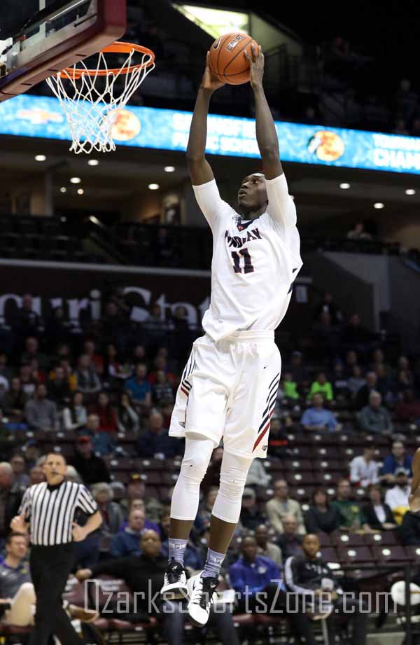 OzarksOzone's tweet photo. FINAL: Findlay Prep 77, Madison Prep 50 -- PHOTOS: https://t.co/mc6yhLCuyJ https://t.co/PS98oiQufr