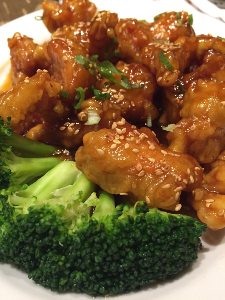 CaesarsAC's tweet photo. Let's eat. #KWIAC https://t.co/9rZf4pQABg
