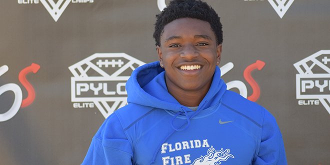 BANG! 2017 Dwyer RB Jakairi Moses has committed to #WKU. 

fromthehilltopp.com/2017/01/12/wku…

#TopsOnTop #ThePursuit17