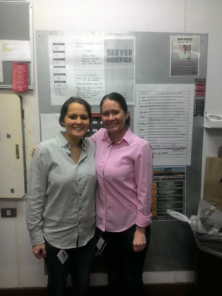 DavidRoberge3's tweet image. New TL Katelyn training with Beth in #437 Florence, KY. #DevelopingOurFuture