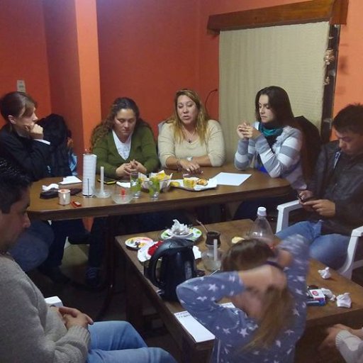 Luis_Delia's tweet photo. La dra. Ana Motino y la mesa del @PartidoMILES TTT de Gral. Rodriguez en pleno debate 
de la mesa comunal https://t.co/cqyPVKTESG