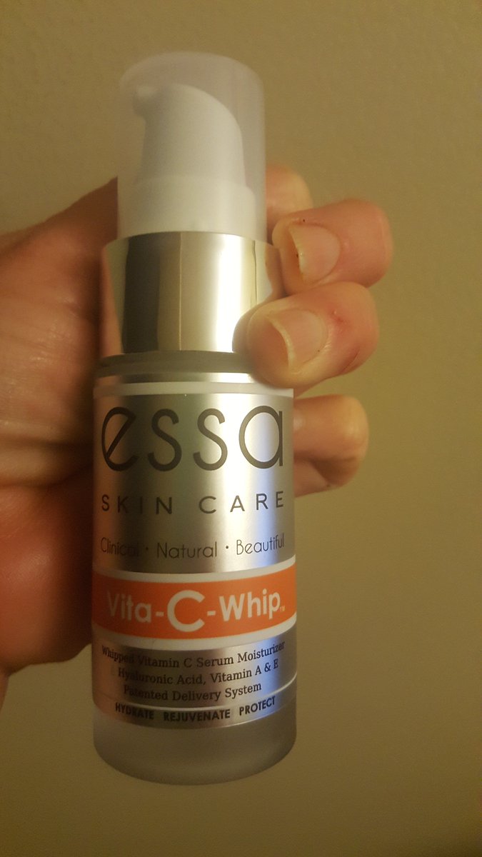 katy_basil79's tweet photo. #VitaCWhip    Whipped Vitamin-C Moisturizing Serum with Vitamin A and E Green Tea Extracts IS SO AMAZING!!
https://t.co/1KoUmq3ZMh https://t.co/4VTv2W3meA
