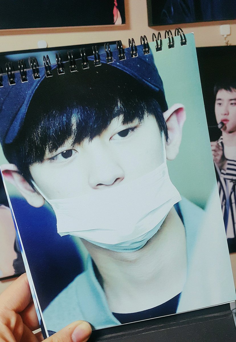 106BUNNY100's tweet photo. @Delightful_Wind 님! 이벤트로 받게 된 시그가 도착했어요😭 첫장 넘기자마자 어마어마한 사진에 숨이 막혀 한참을 보고 있었어요..😶 사진들의 둘도 넘 예쁘고..❤
잭팟파티도 즐거웠는데 시그까지! 넘 감사합니다❤ 행복한 2017년 되세요💋 https://t.co/cpFI2Ztux4