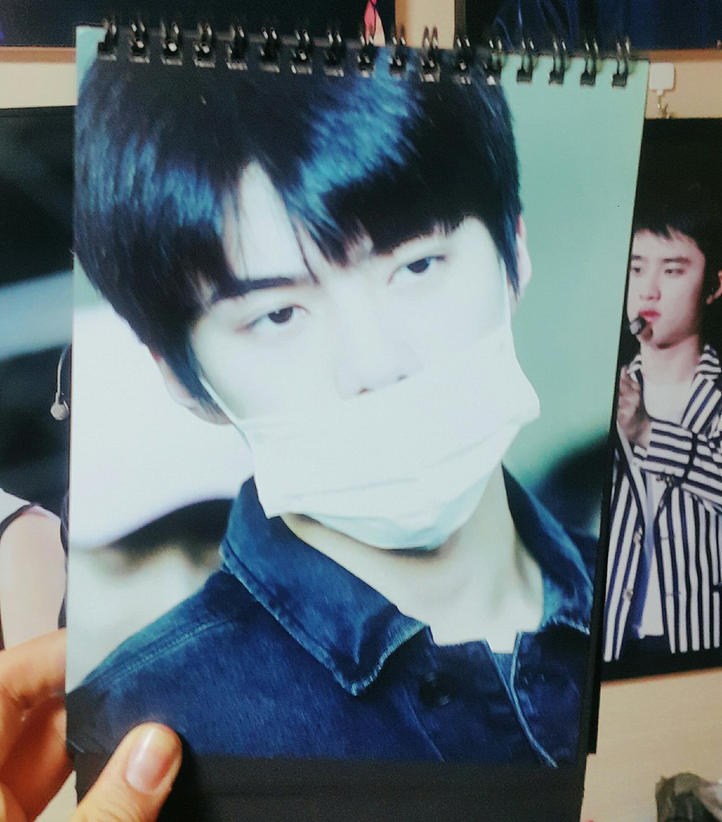 <a href="/Delightful_Wind/">🐶Delightful Wind🐣</a> 님! 이벤트로 받게 된 시그가 도착했어요😭 첫장 넘기자마자 어마어마한 사진에 숨이 막혀 한참을 보고 있었어요..😶 사진들의 둘도 넘 예쁘고..❤
잭팟파티도 즐거웠는데 시그까지! 넘 감사합니다❤ 행복한 2017년 되세요💋