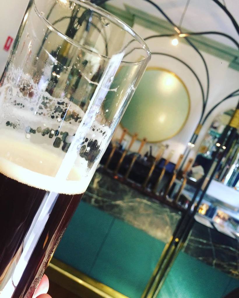 RWCraftBeerHK's tweet photo. Drinking Farmhouse Red Ale collaboration by @endeavourbeer &amp; @waywardbrewing at the @endeavourtaprooms. #hotouside … https://t.co/WR74AurvNj