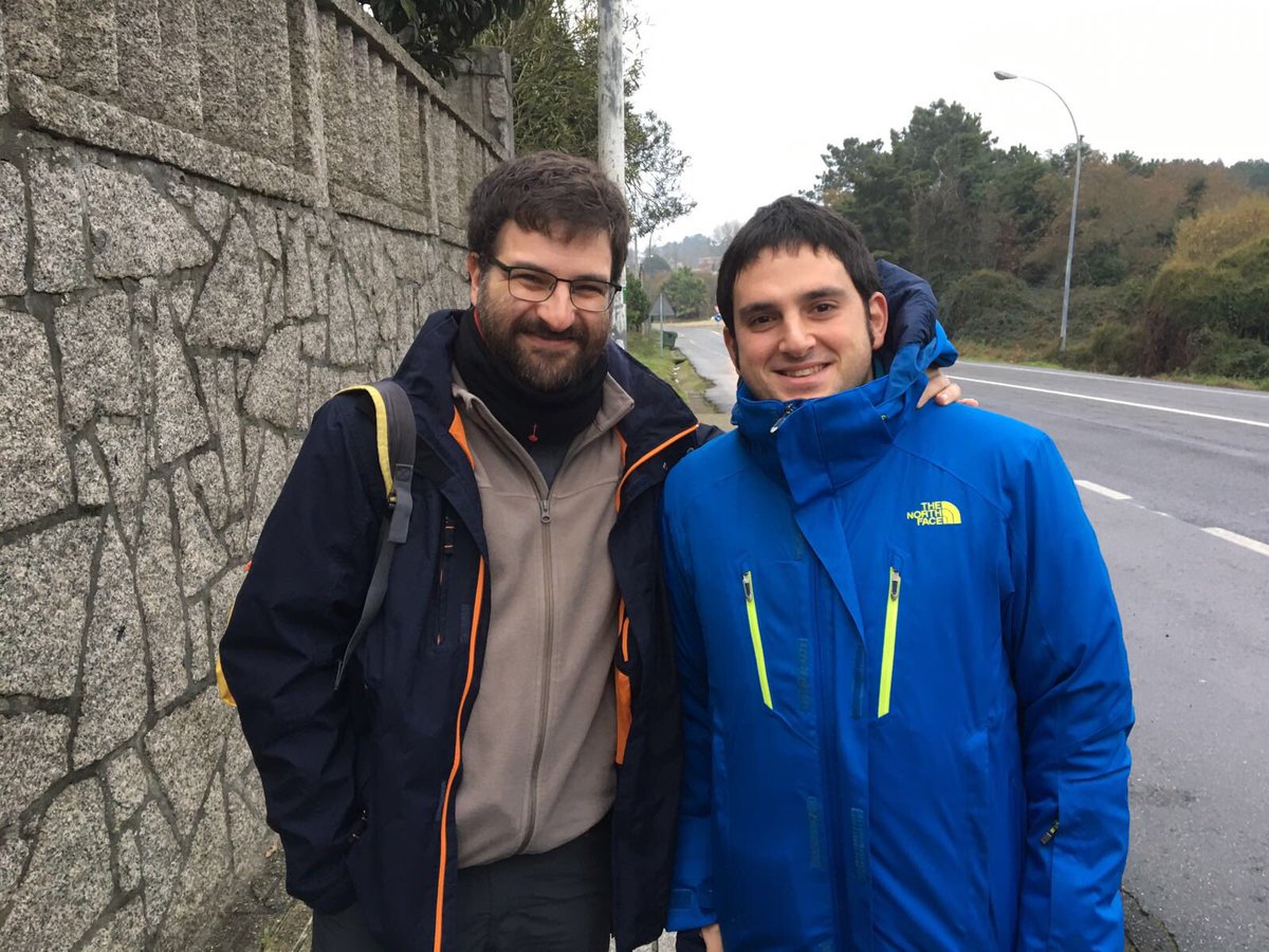 edubaulo's tweet photo. Preparant amb la @Delejovebcn el #CaminodeSantiago que realitzarem aquest estiu amb els joves de @esglesiabcn https://t.co/p7ECDMrLym