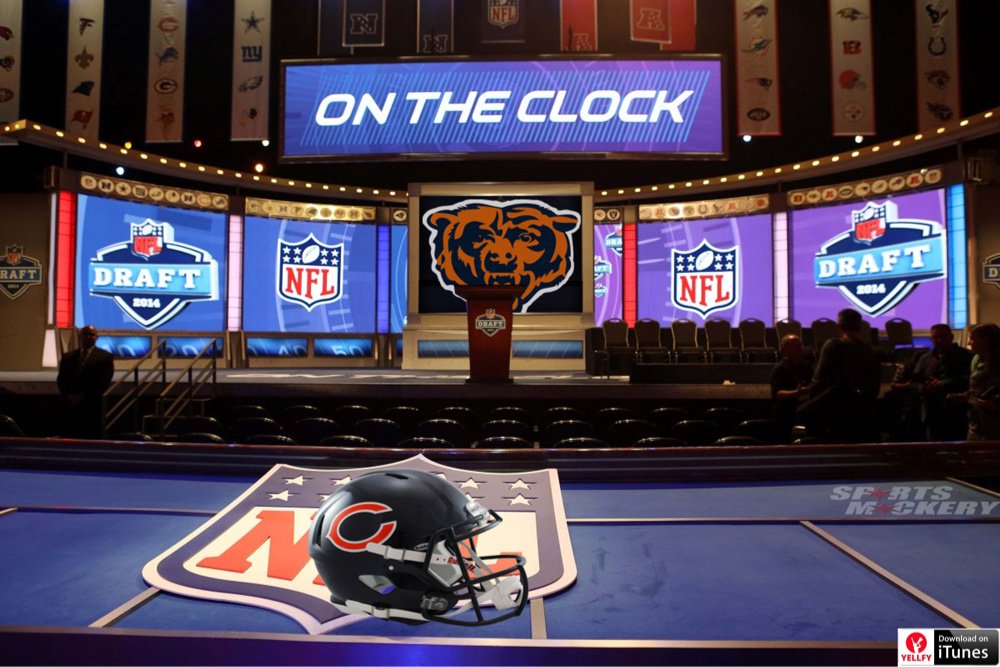 yellfy's tweet photo. 2017 #NFLDraft: Sleeper Quarterbacks the #Chicago #Bears Should Scout Heavy #FeedDaBea... https://t.co/siTQxhjXjF https://t.co/x4owYeOUBf