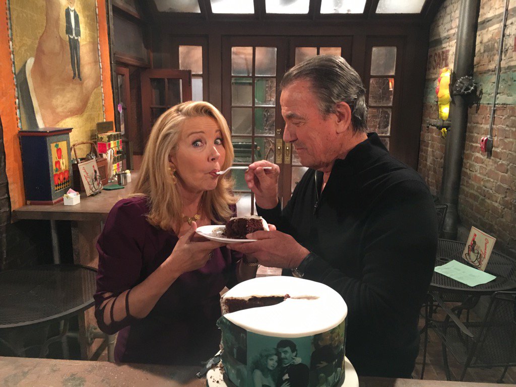 Niktor_Newman's tweet photo. #Niktor fans would like to thank @Sugar_Babies bakery for their amazing work on our 35 yrs gift sent to Eric &amp; Melody!! #YR #35yearsofNiktor https://t.co/oGXZj1DTIA