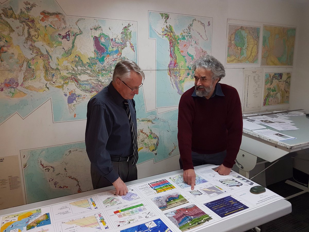 StochasticSL's tweet image. Dr Wadsley calibrates his data with results from renowned geologist &amp;amp; geophysicist, John K Davidson: bit.ly/2jdrKlR  | #DrillAssure