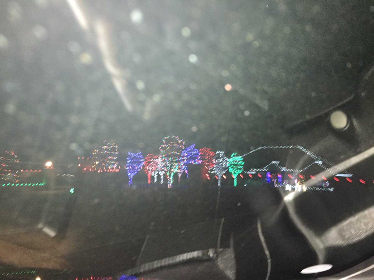 Coachdougie19's tweet photo. @mrBobbyBones @RadioLunchbox Thought about singing Christmas carols to these folks. https://t.co/07DYks4NC0