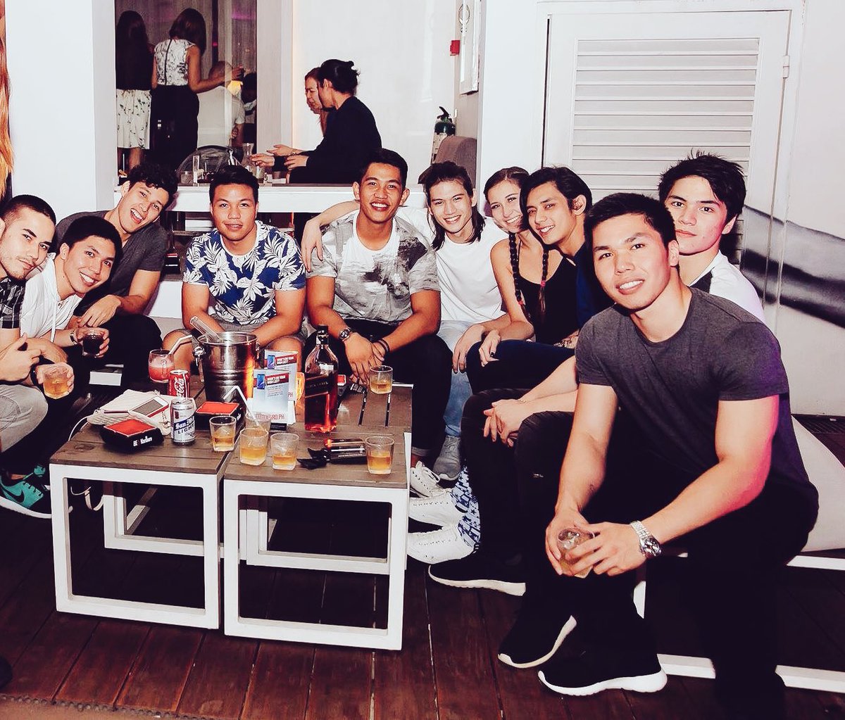 MartiiAlberto's tweet photo. Looking at some old photos. Reminiscing Manila and my buddies 😭 https://t.co/UkH02HLrNm