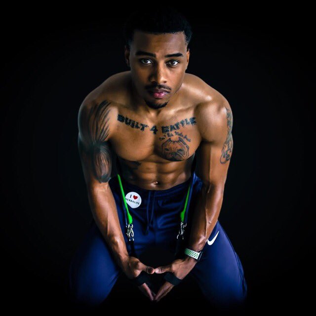WhatRenaissance's tweet photo. Built for Battle💪🏽 📷:@inceptionDMV 
Model:@jeffcutts https://t.co/JF7aMdgAAK