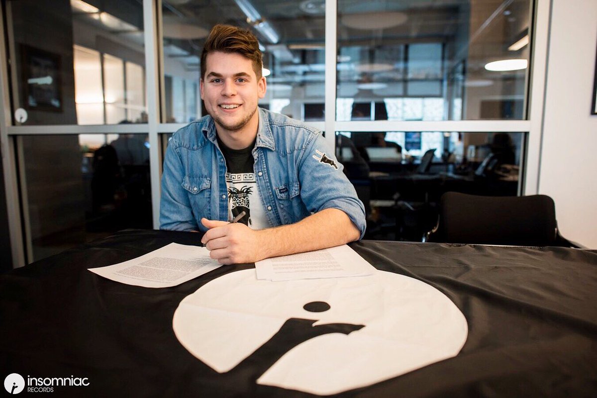 So happy to sign on with <a href="/InsomniacRecs/">Insomniac Records</a> to put out some new music this year 🔌 big things coming soon 🤙🏼