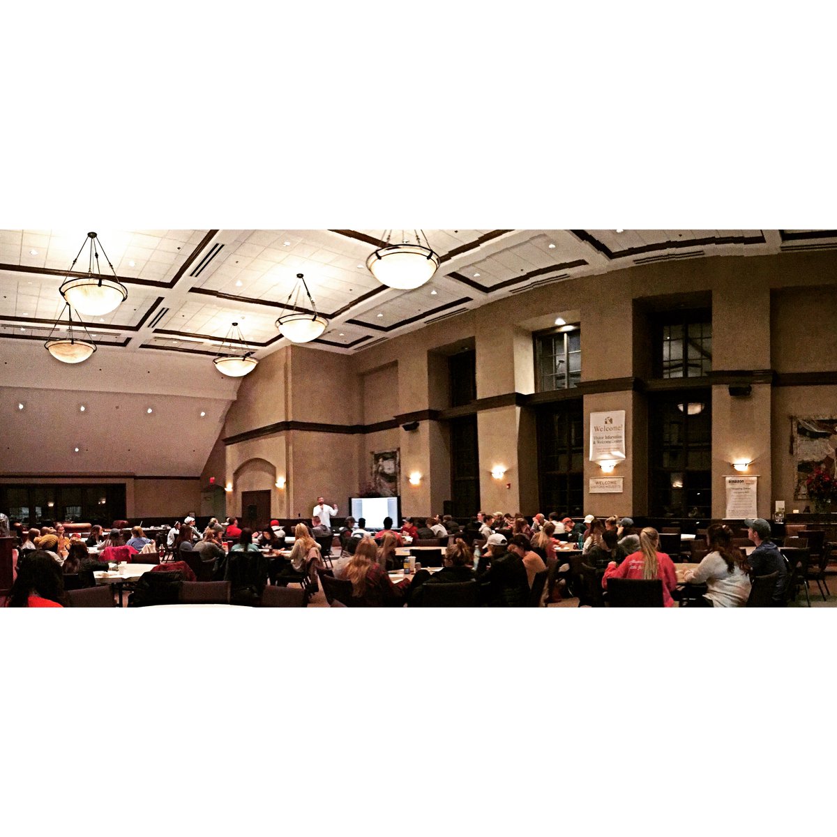 Central_StuMo's tweet photo. We had a great time at the first night of Rooted! Come next Thursday @ 7 to discuss how to find true satisfaction in life! https://t.co/LVWXQxqzcC