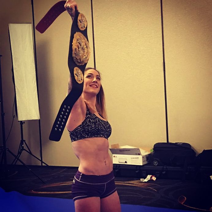 MeganAnderson's tweet photo. Media day at @InvictaFights!! 

The champ is here 🏆🏆 #AndNew #TheTakeOver #HWPO #ComingToGetWhatsMine https://t.co/S3DlNeND7h