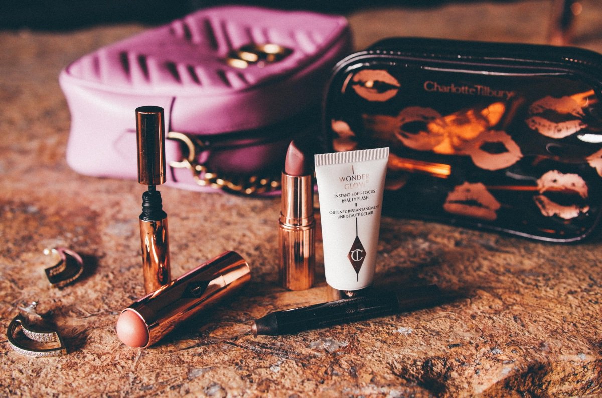 Natalieoffduty's tweet image. The "Natural Glowing Look" kit from the @CTilburyMakeup Quick n' Easy Collection makes lookin fresh easy. #ctpartner bit.ly/2j5A5sz